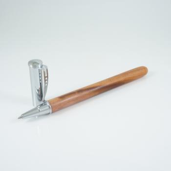 Rollerpen aus Zwetschkenholz mit Metallkappe
